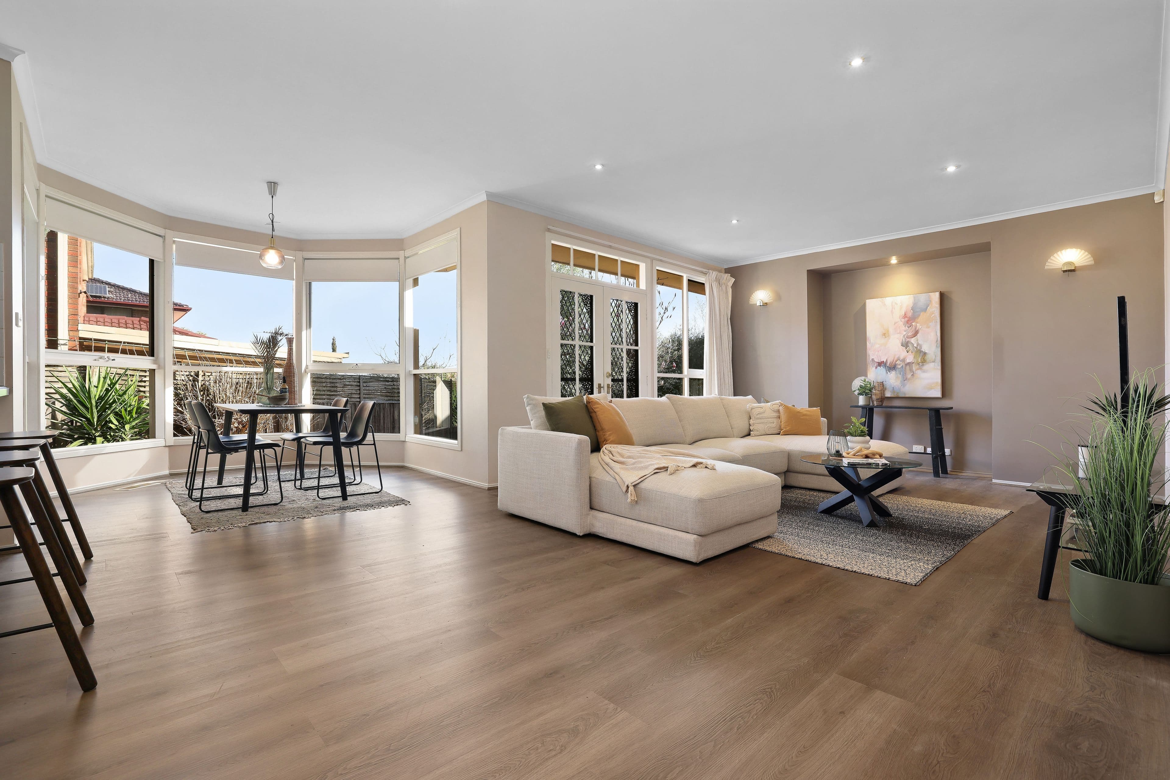 2 Lakewood Drive, Knoxfield VIC 3180, Knoxfield - Thumbnail 3