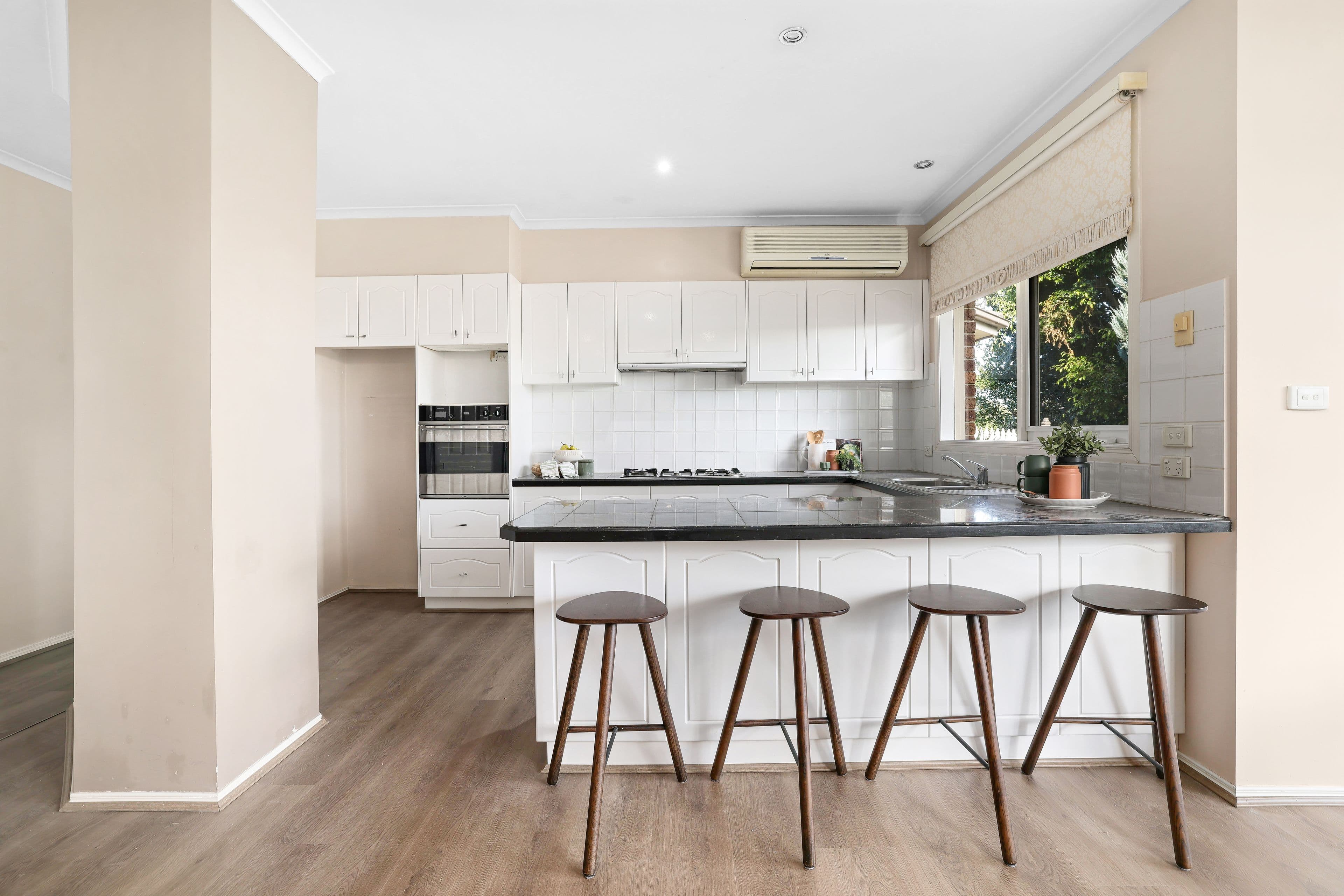 2 Lakewood Drive, Knoxfield VIC 3180, Knoxfield - Thumbnail 7