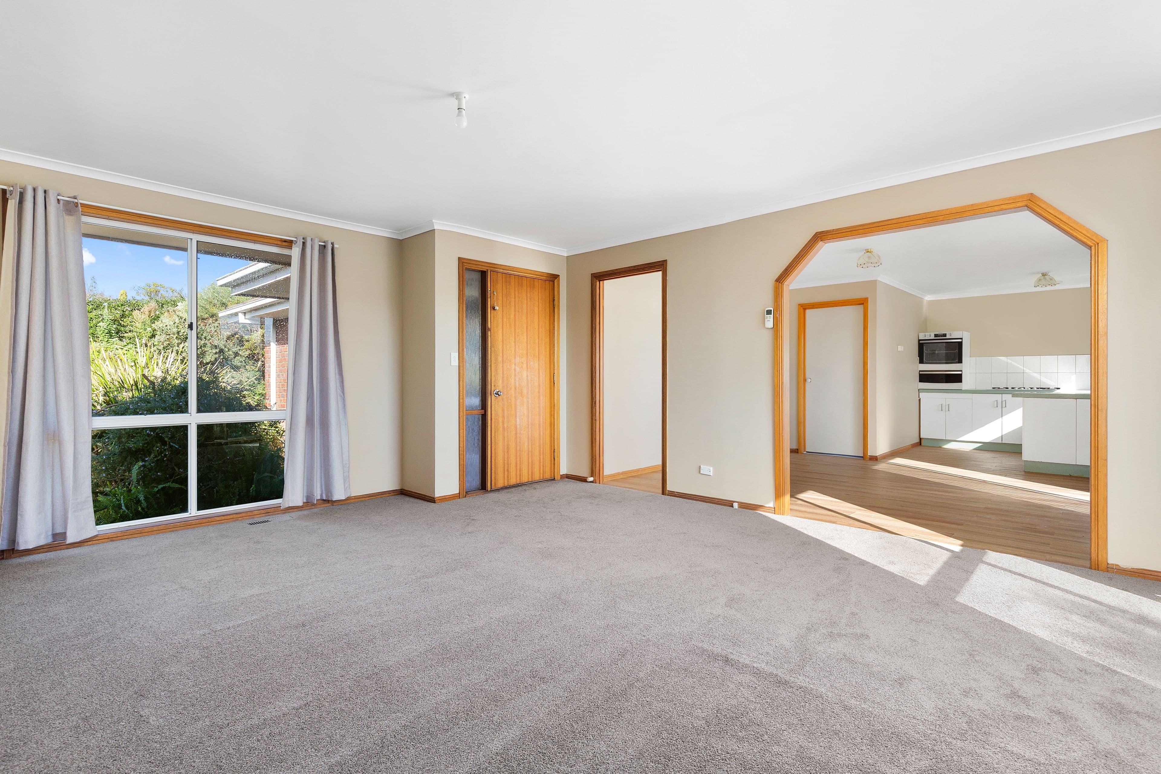 11 Walker Drive, Drouin VIC 3818, Drouin - Thumbnail 2