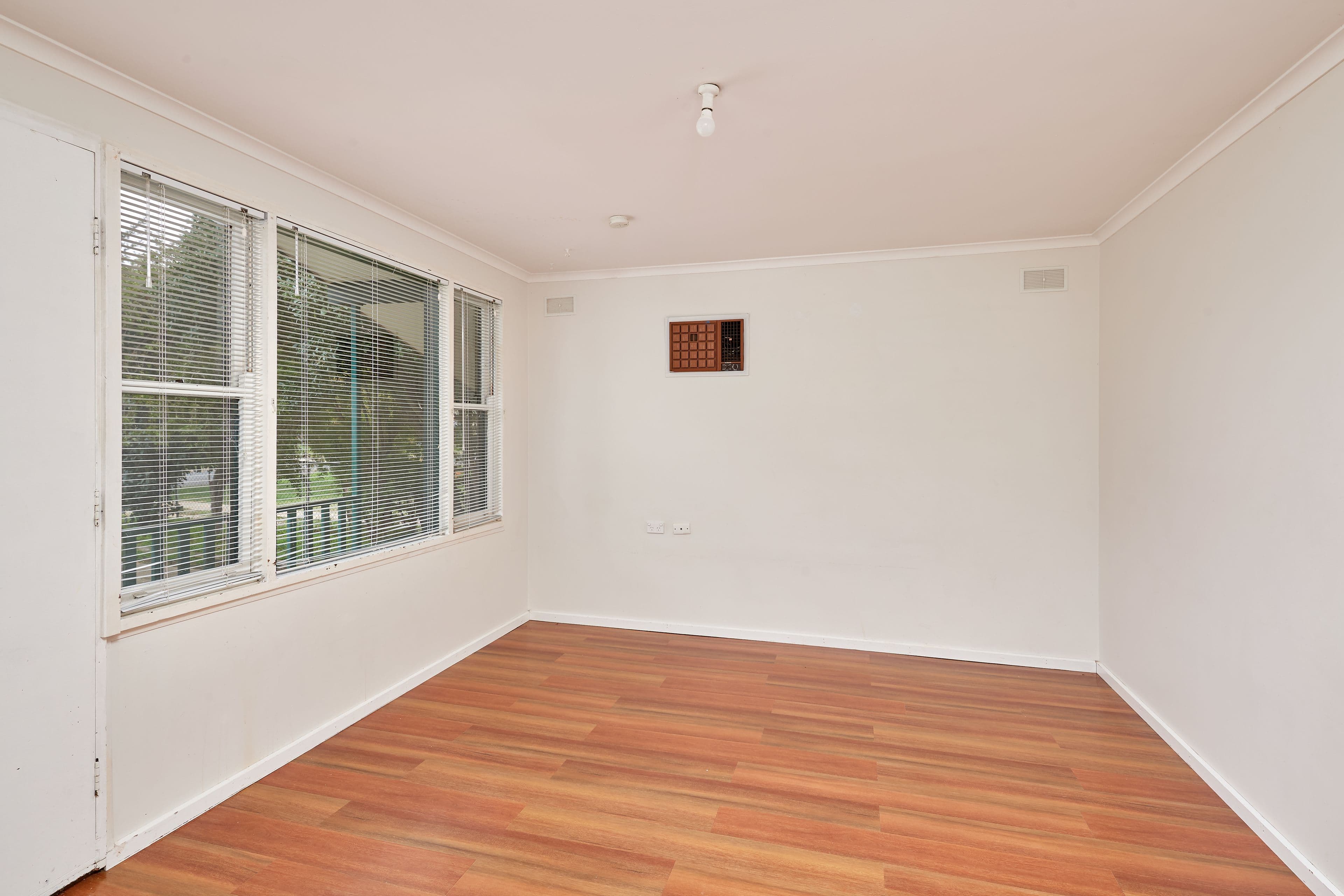 3 O'Connor Street, Tolland NSW 2650, Tolland - Thumbnail 2