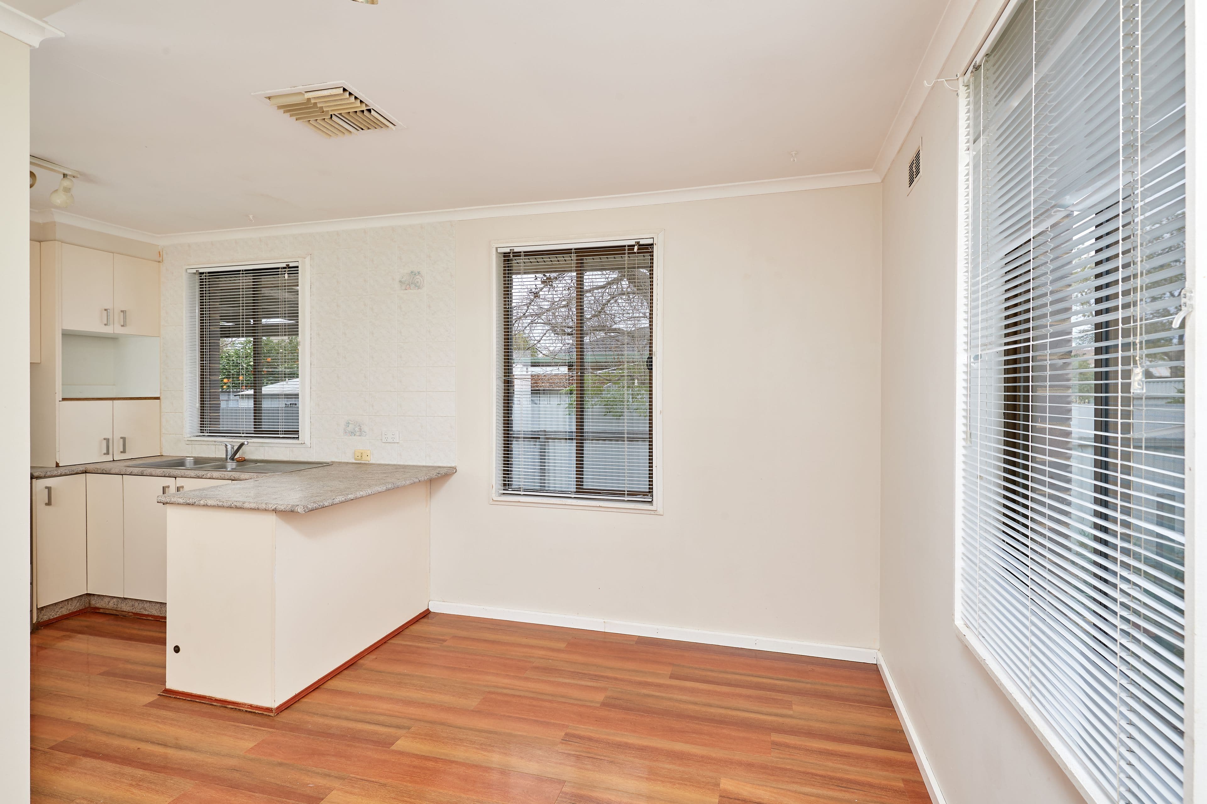 3 O'Connor Street, Tolland NSW 2650, Tolland - Thumbnail 4