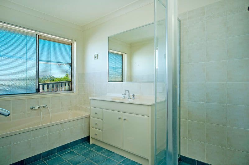 12 Motu Close, PACIFIC PINES QLD 4211, Pacific Pines - Thumbnail 7