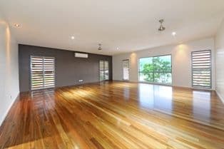 10 Raddle Court, CANNONVALE QLD 4802, Cannonvale - Thumbnail 3