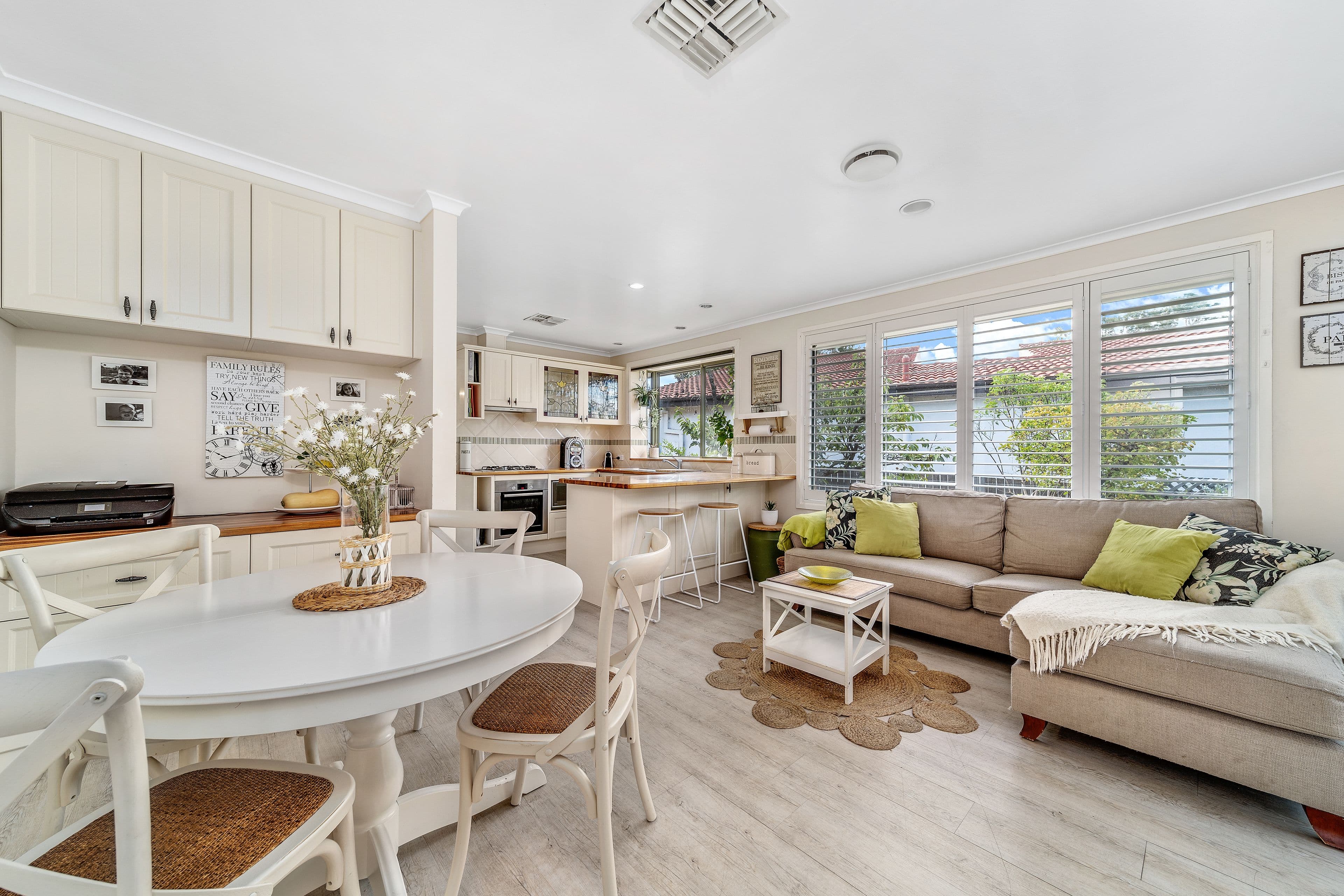 13 Davis Street, Weetangera ACT 2614, Weetangera - Thumbnail 2