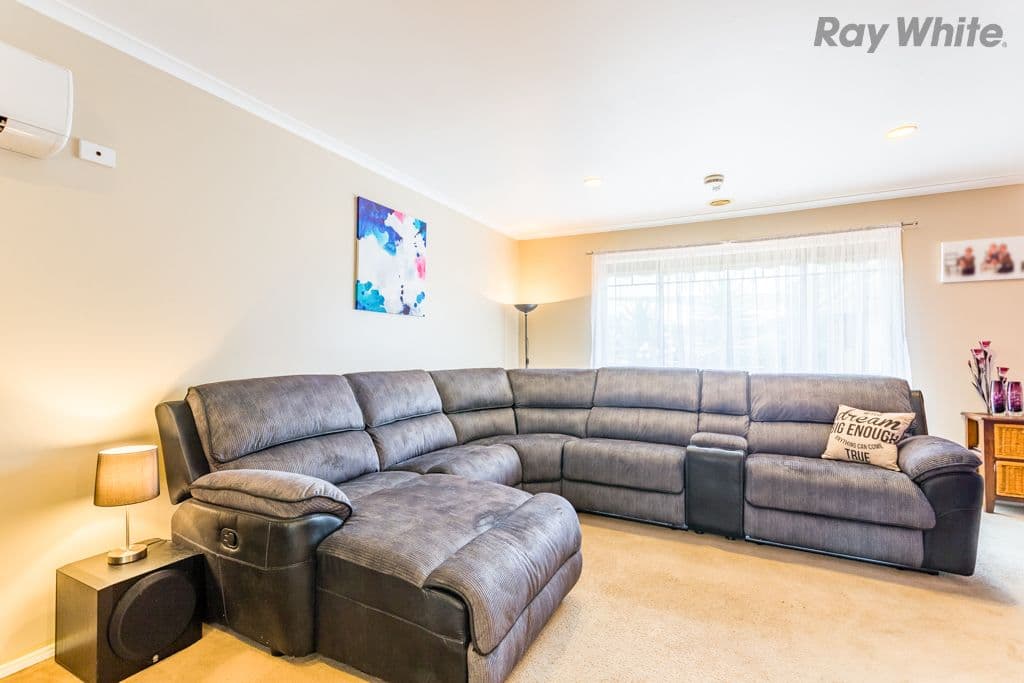 46 Kenswick Drive, Hillside VIC 3037, Hillside - Thumbnail 3
