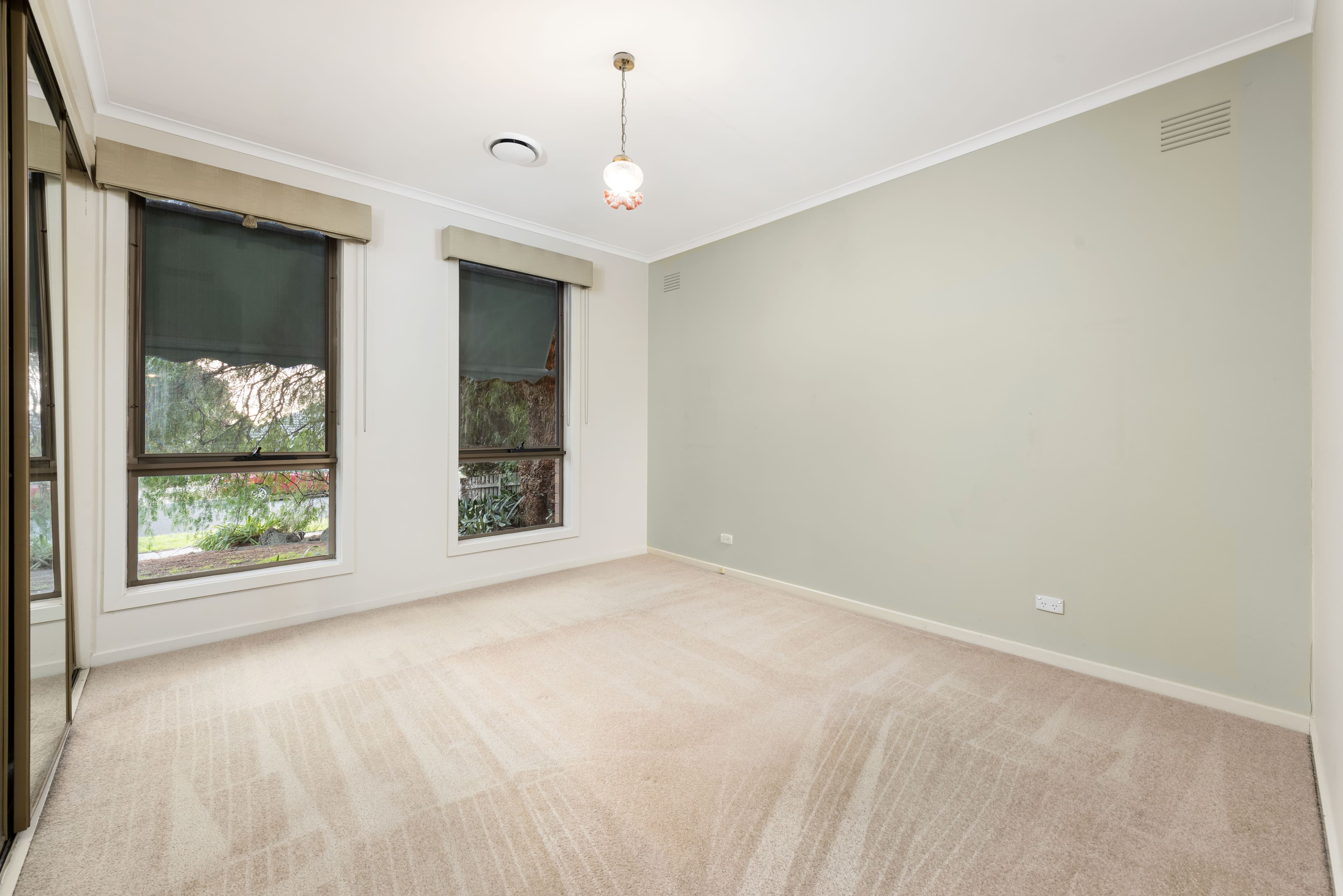 10 Doubell Court, Mill Park VIC 3082, Mill Park - Thumbnail 7