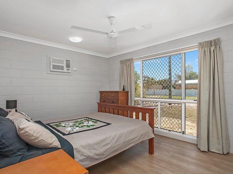 31 Gower Street, Kelso QLD 4815, Kelso - Thumbnail 4