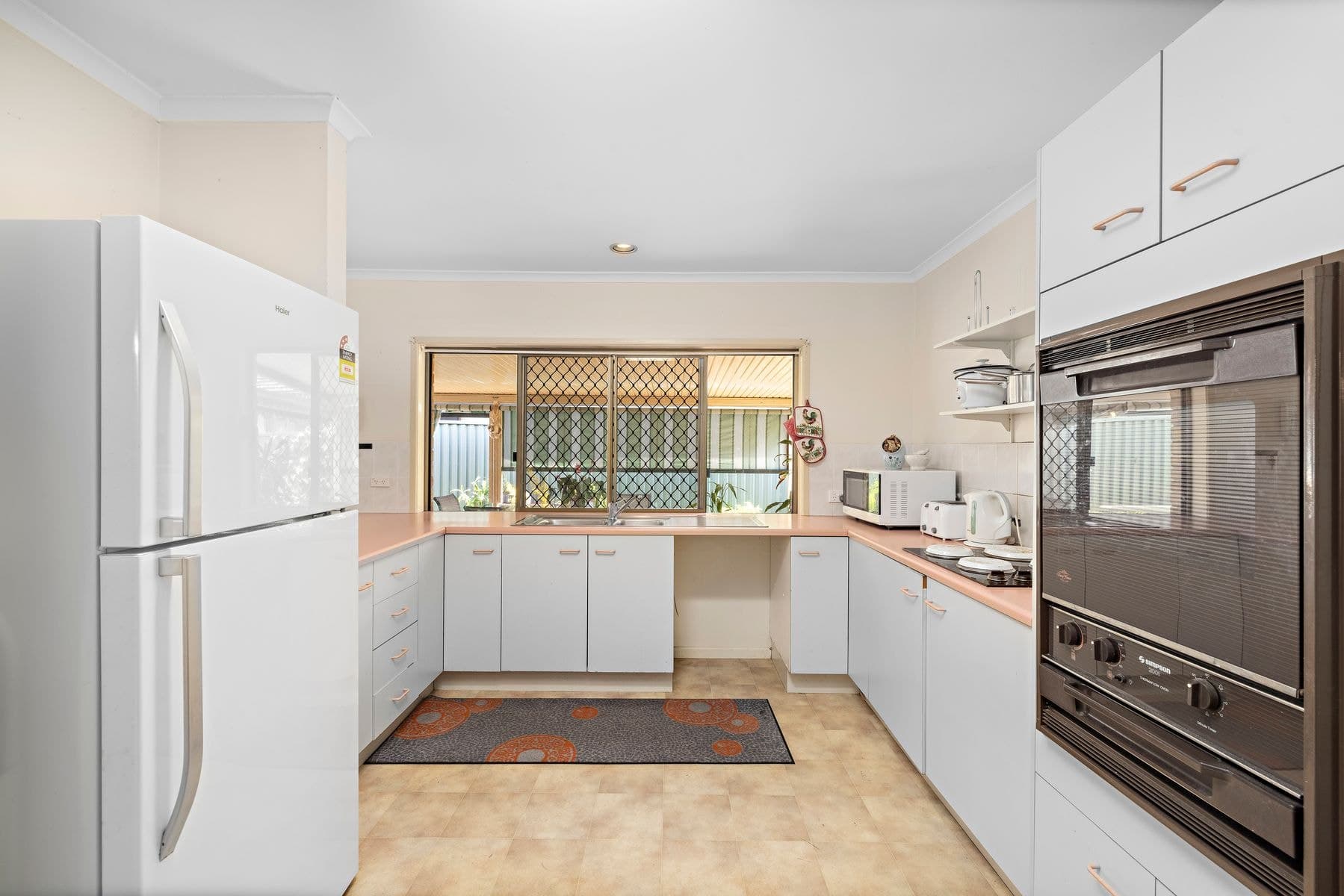 11 Vera Street, Redland Bay QLD 4165, Redland Bay - Thumbnail 4