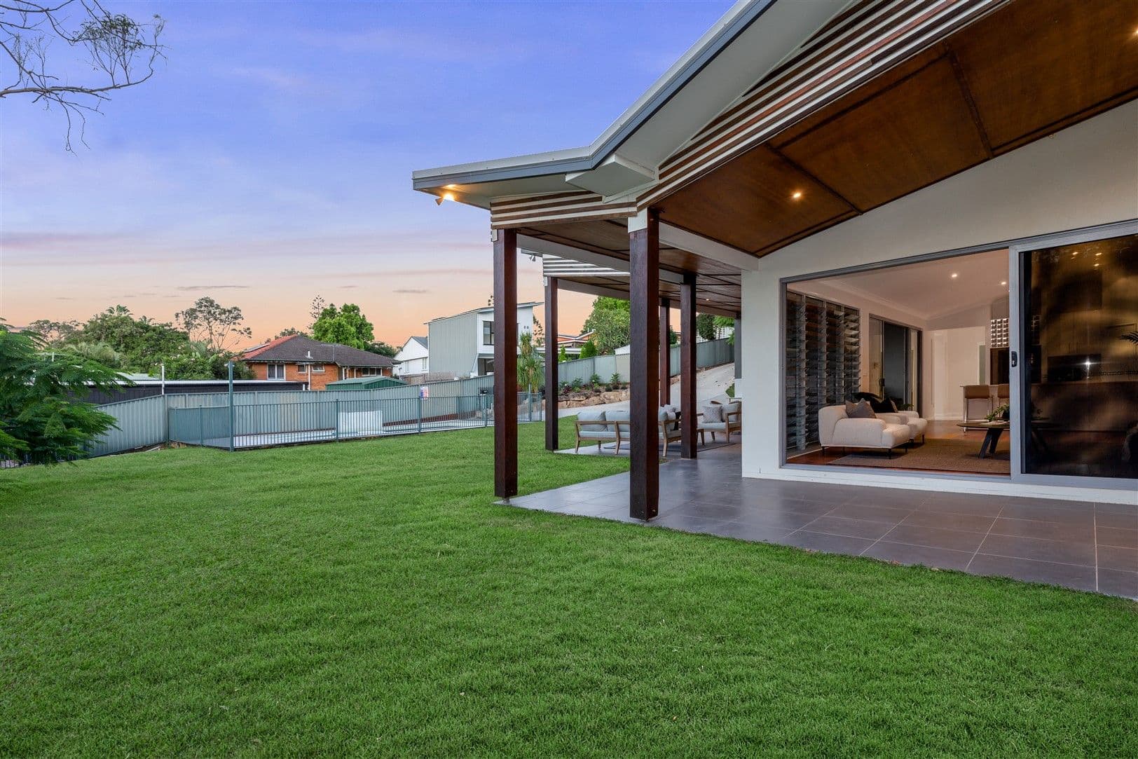 76 Pangeza Street, Stafford Heights QLD 4053, Stafford Heights - Thumbnail 6
