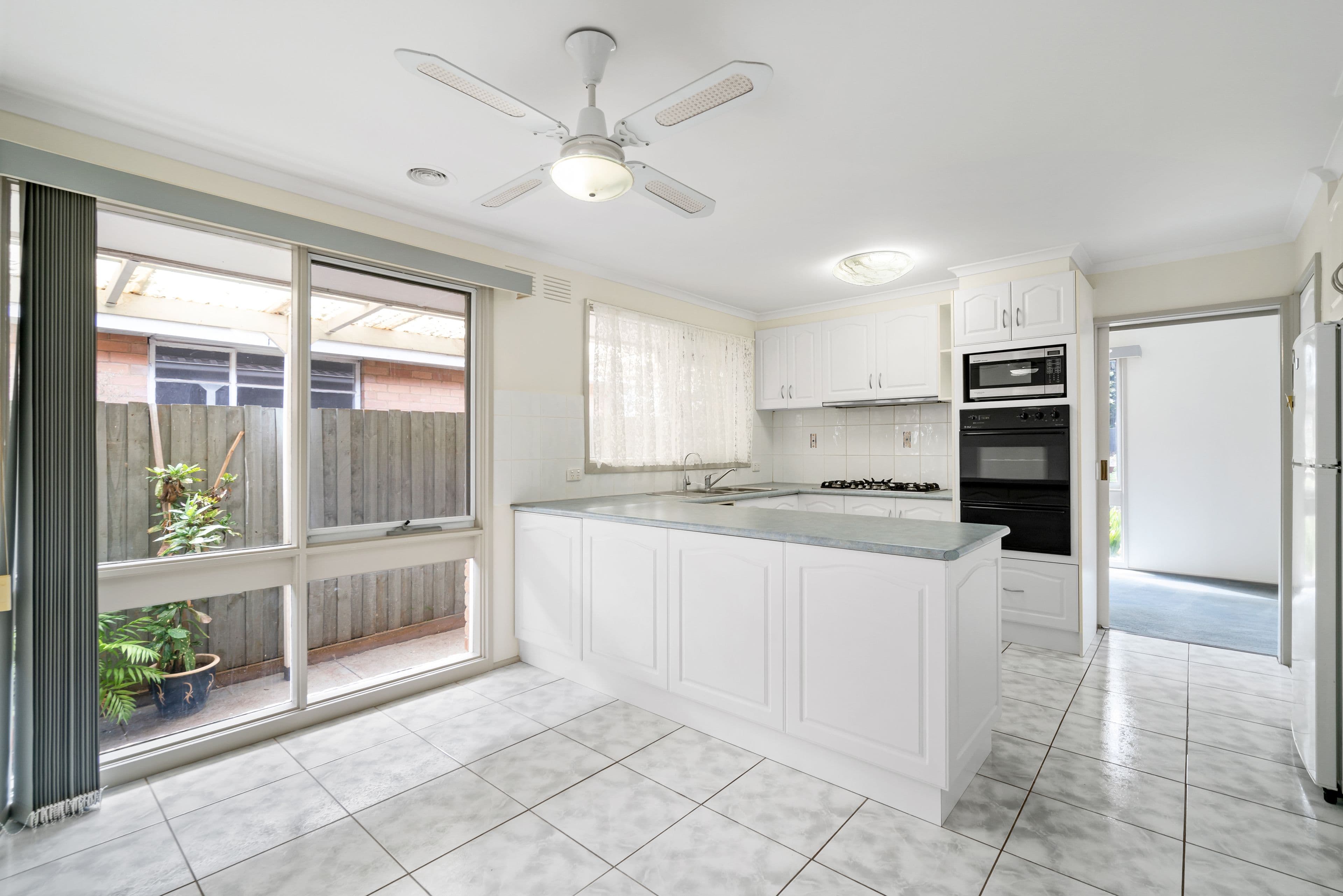 17 Penguin Street, Melton VIC 3337, Melton - Thumbnail 3
