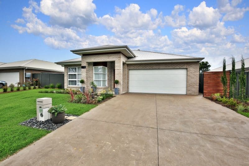 49 Bowerbird Street, South Nowra - Thumbnail 3