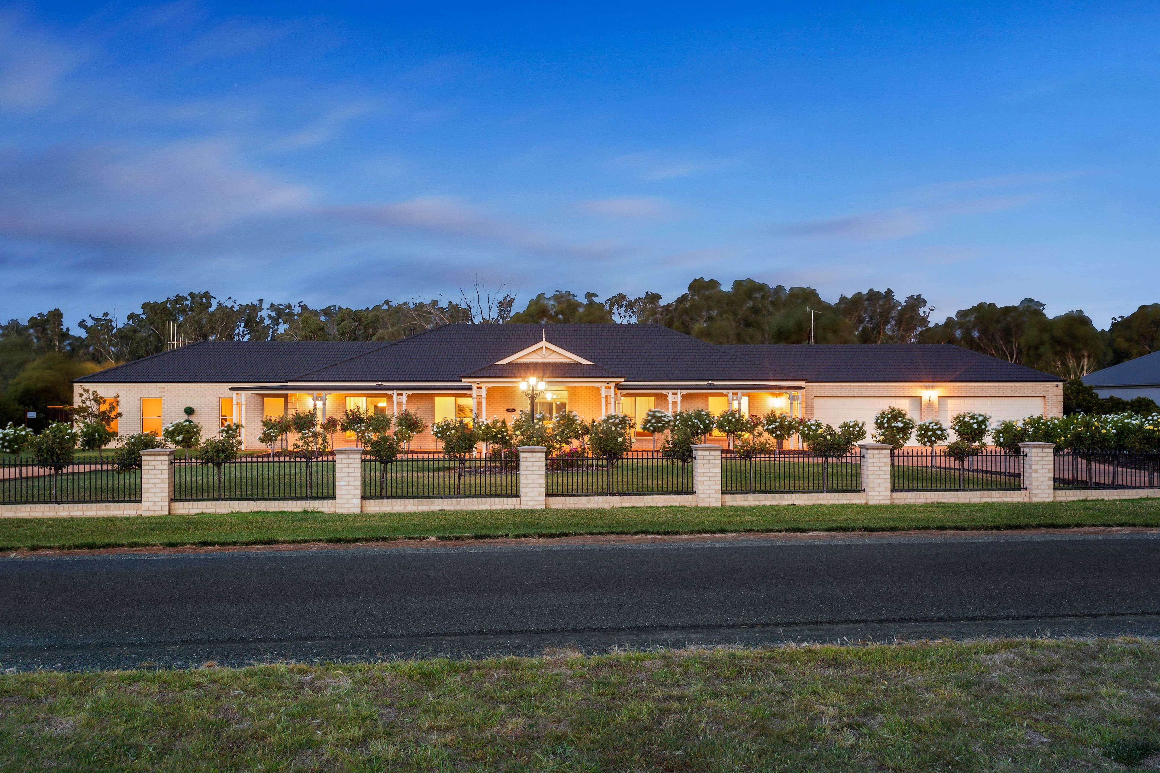 11 Chelsworth Drive, Echuca VIC 3564, Echuca - Image 1