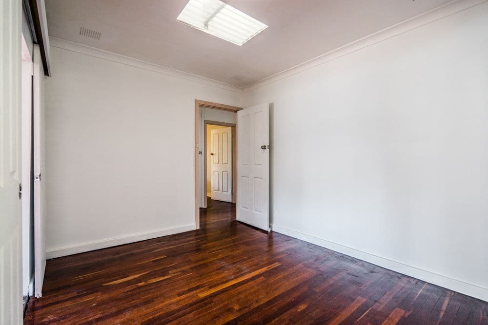 31 Burnham Way, Girrawheen WA 6064, Girrawheen - Thumbnail 4