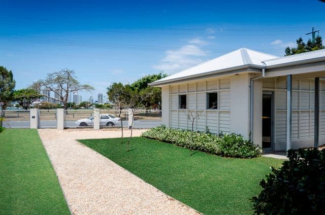 28 Brighton Parade, SOUTHPORT QLD 4215, Southport - Thumbnail 3