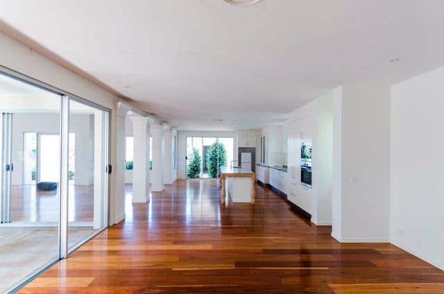 28 Brighton Parade, SOUTHPORT QLD 4215, Southport - Thumbnail 6