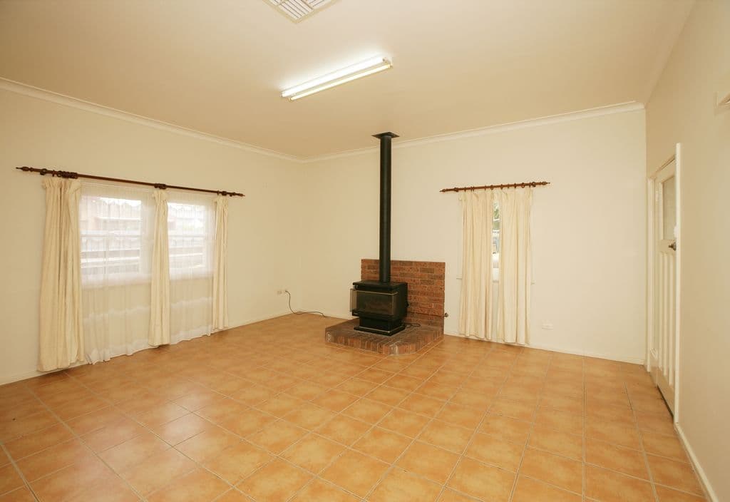 30 Dalton Street, Turvey Park NSW 2650, Turvey Park - Thumbnail 8