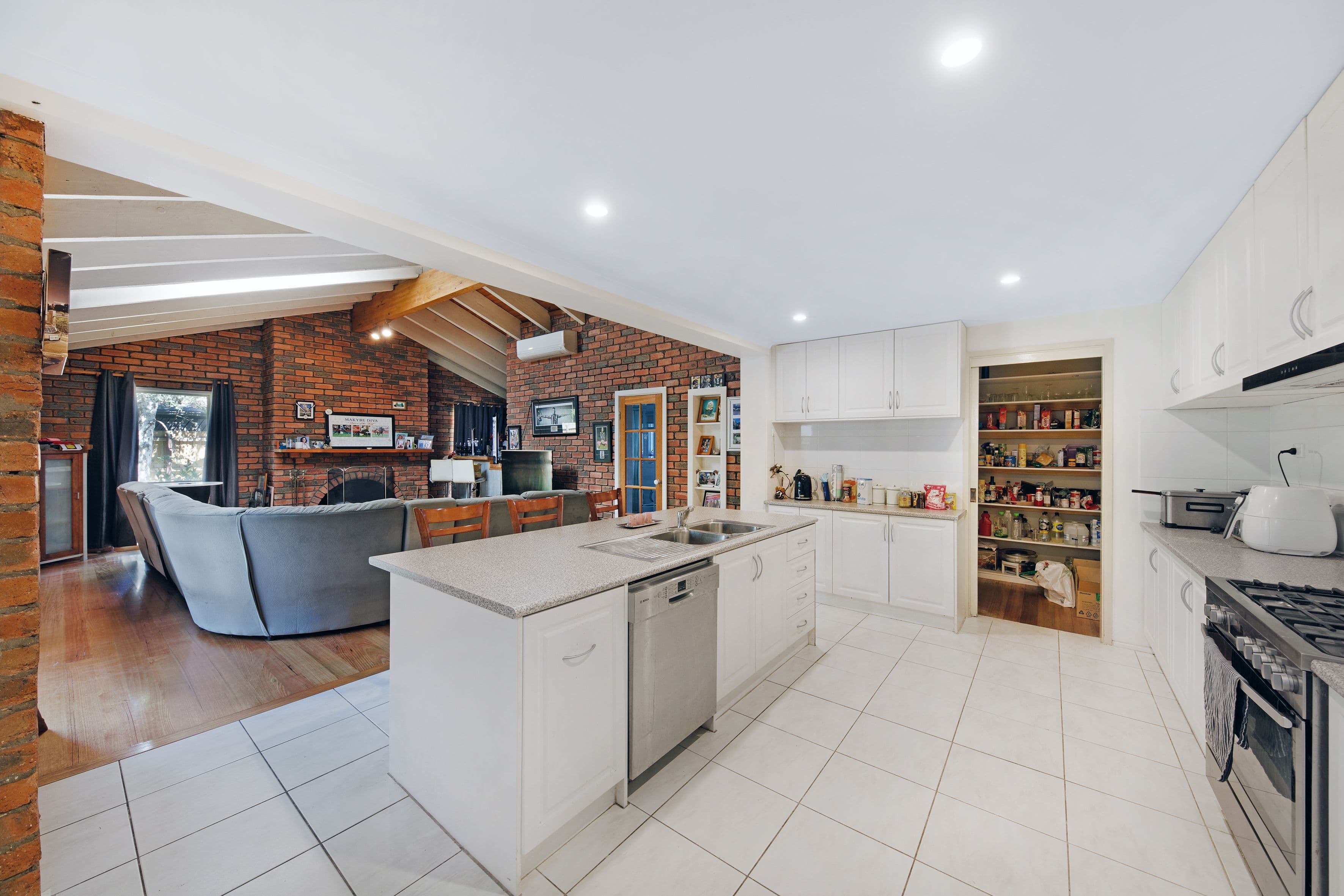 1 Galloway Grove, Bayswater North VIC 3153, Bayswater North - Thumbnail 5