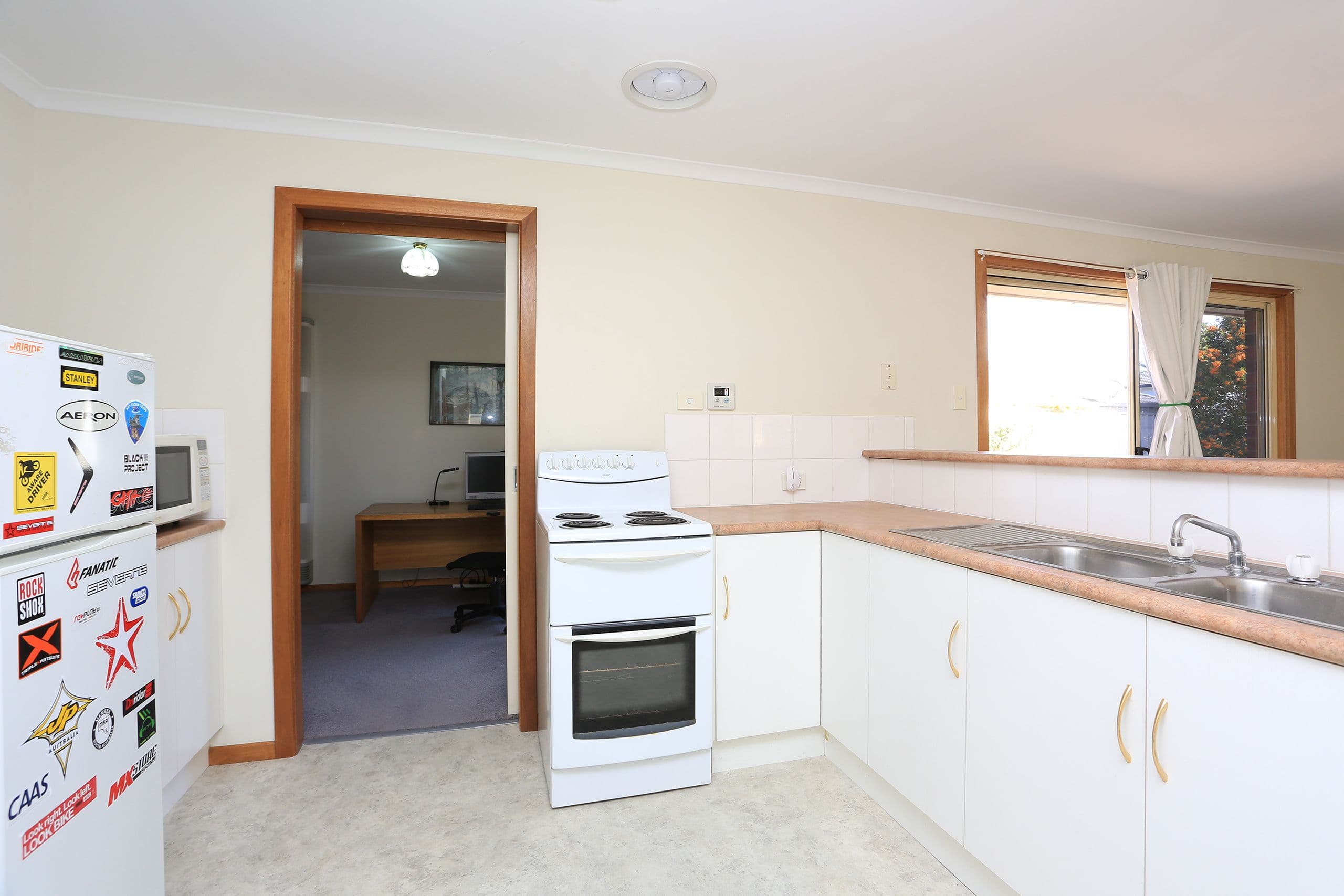 43 Yeovil Circuit, Craigmore SA 5114, Craigmore - Thumbnail 2