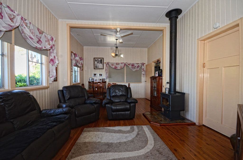 11 Grevillea Street, BILOELA QLD 4715, Biloela - Thumbnail 2