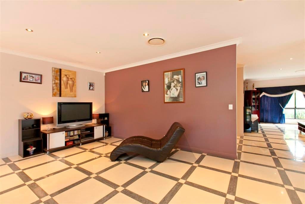 25 Caswell Crescent, REDLAND BAY QLD 4165, Redland Bay - Thumbnail 5