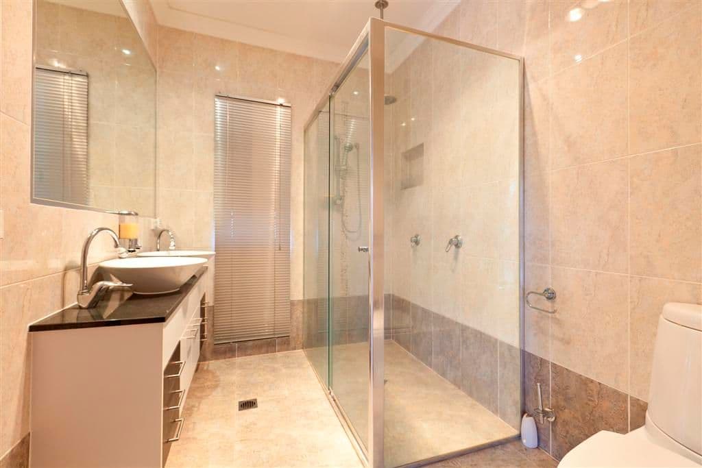 25 Caswell Crescent, REDLAND BAY QLD 4165, Redland Bay - Thumbnail 8