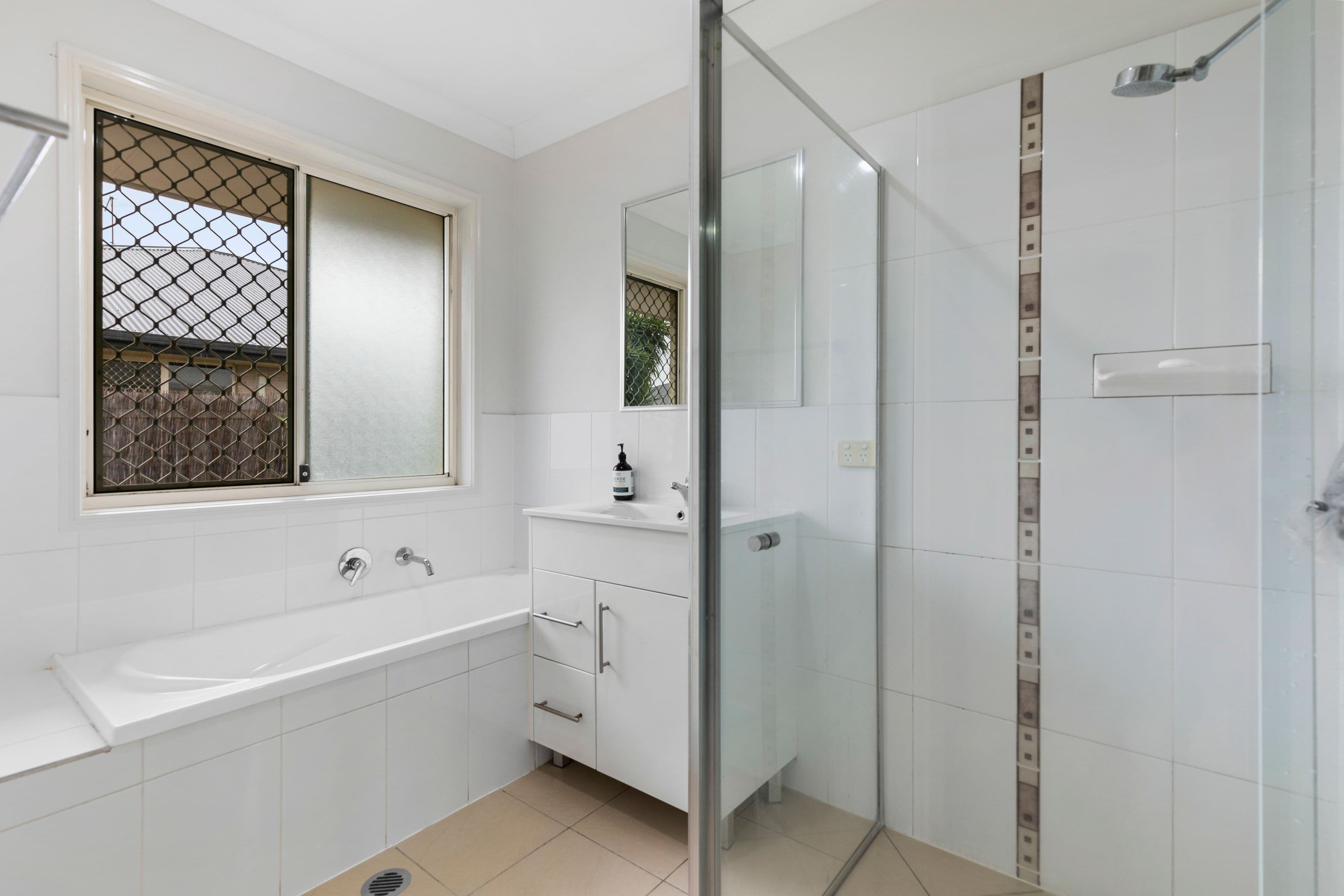 9 Reichman Street, Caboolture QLD 4510, Caboolture - Thumbnail 6