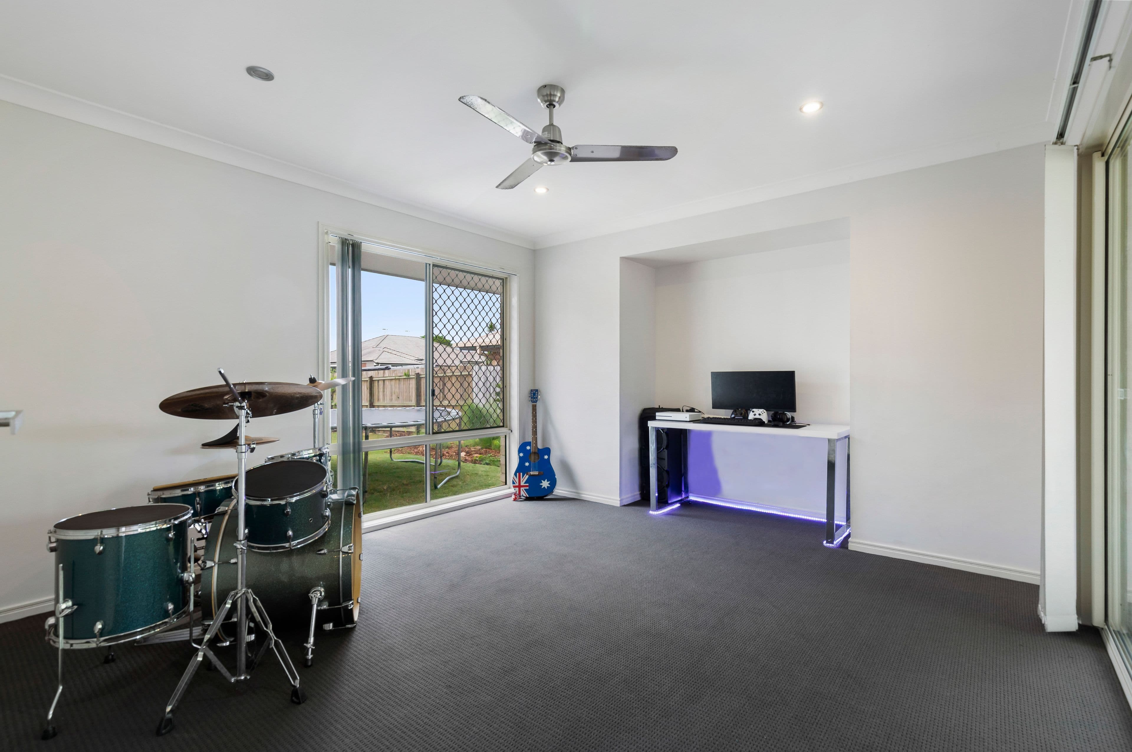 9 Reichman Street, Caboolture QLD 4510, Caboolture - Thumbnail 7