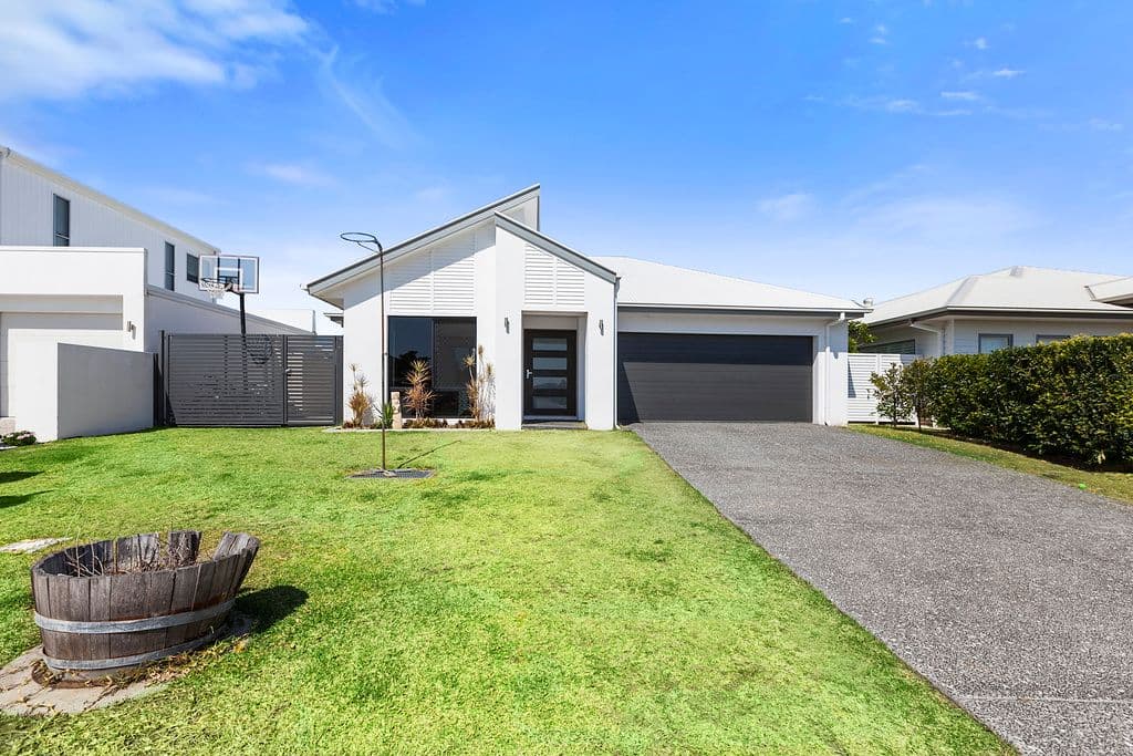 2 Tomkins Esplanade, Birtinya QLD 4575, Birtinya - Thumbnail 2