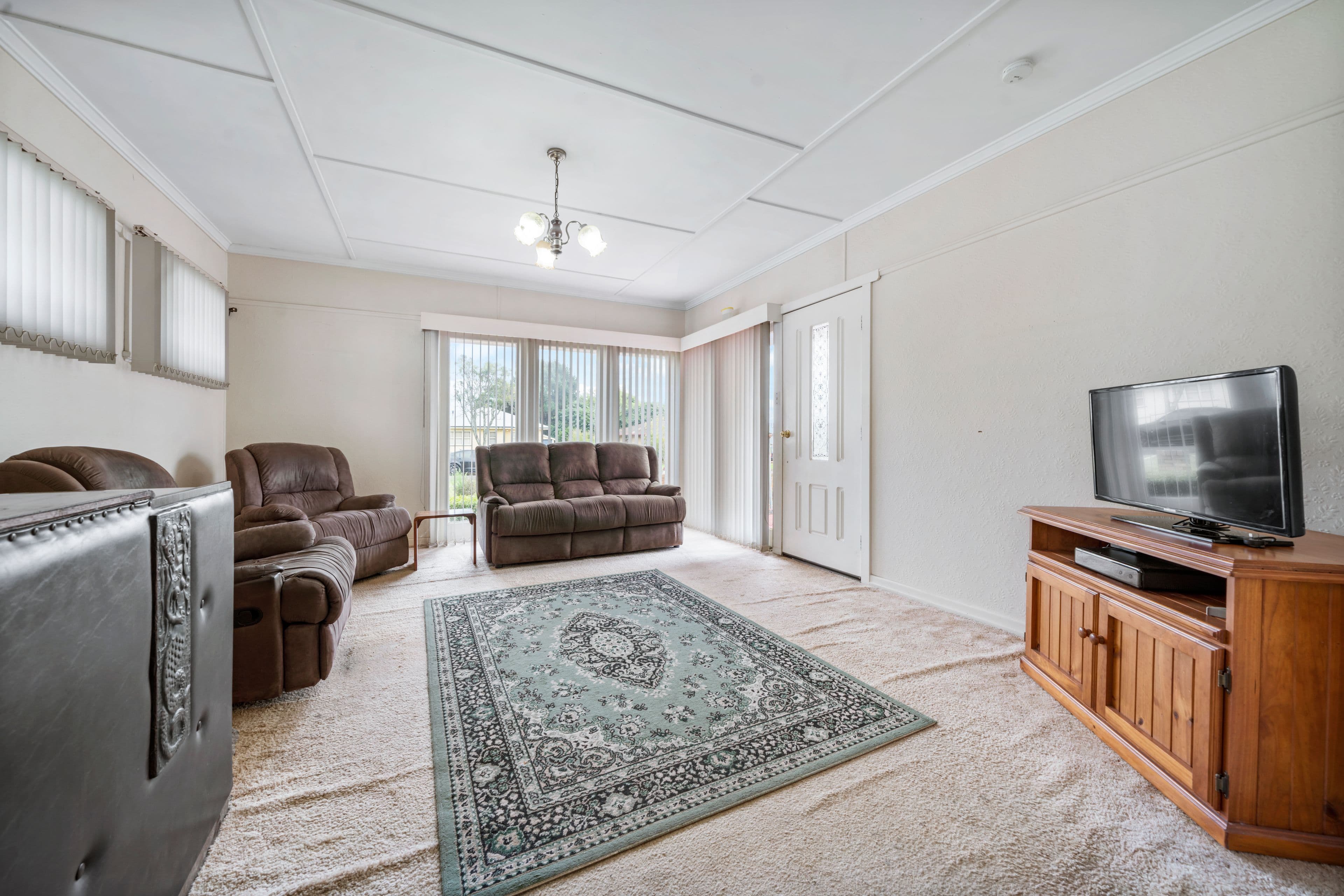 10 Booth Crescent, Orange, Orange - Thumbnail 5