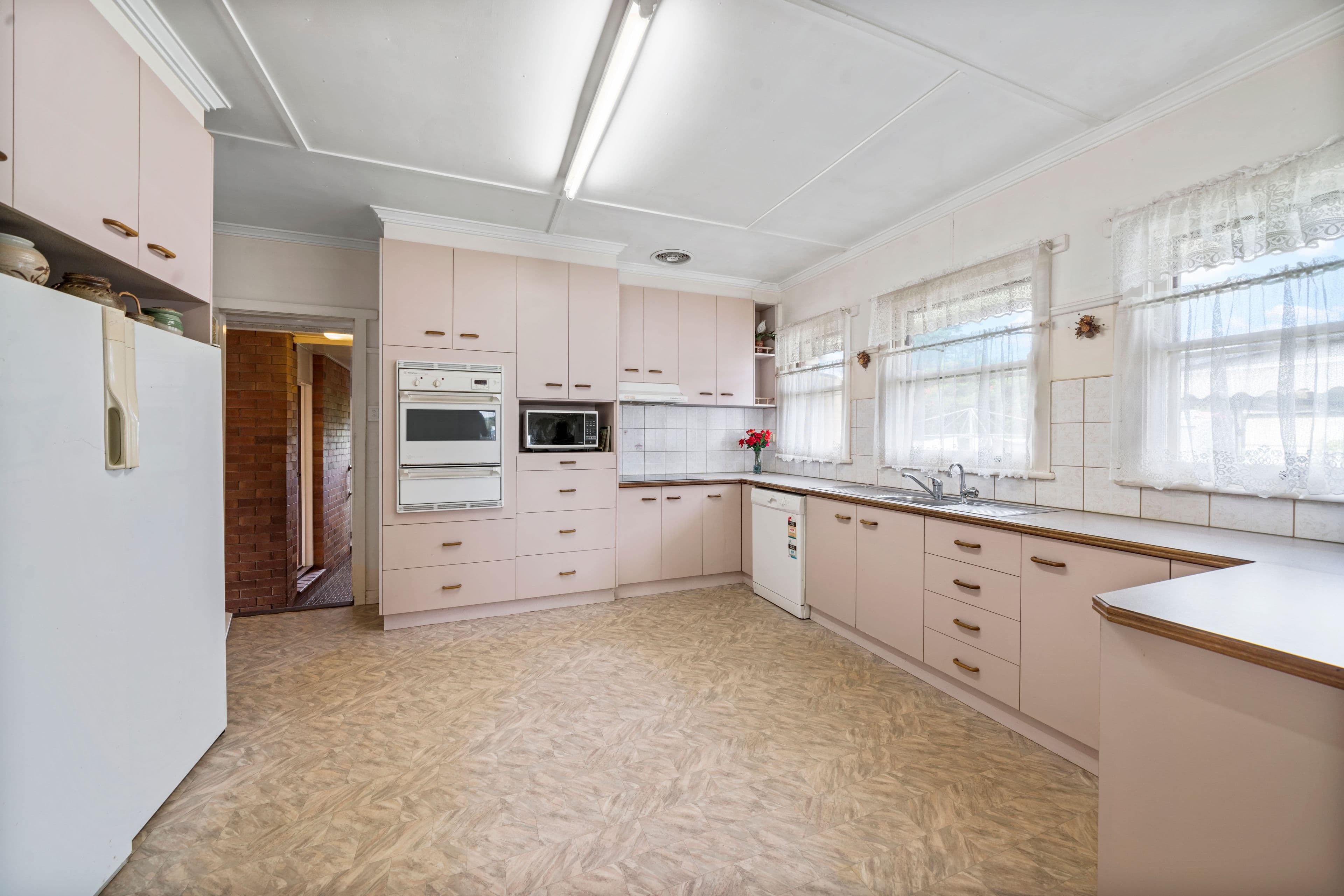 10 Booth Crescent, Orange, Orange - Thumbnail 7