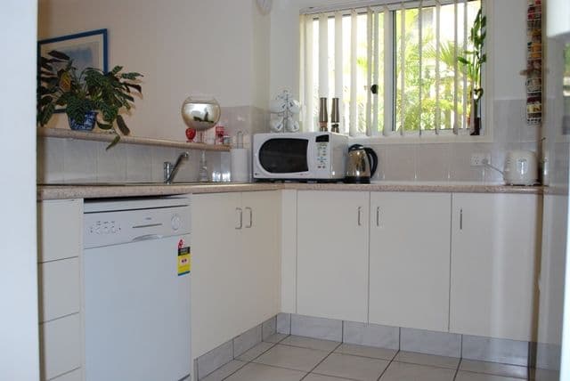 HIGHLAND PARK QLD 4211, Highland Park - Thumbnail 2