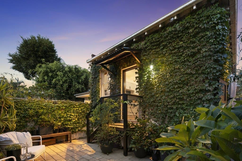 111 Mitchell Road, Alexandria - Thumbnail 2