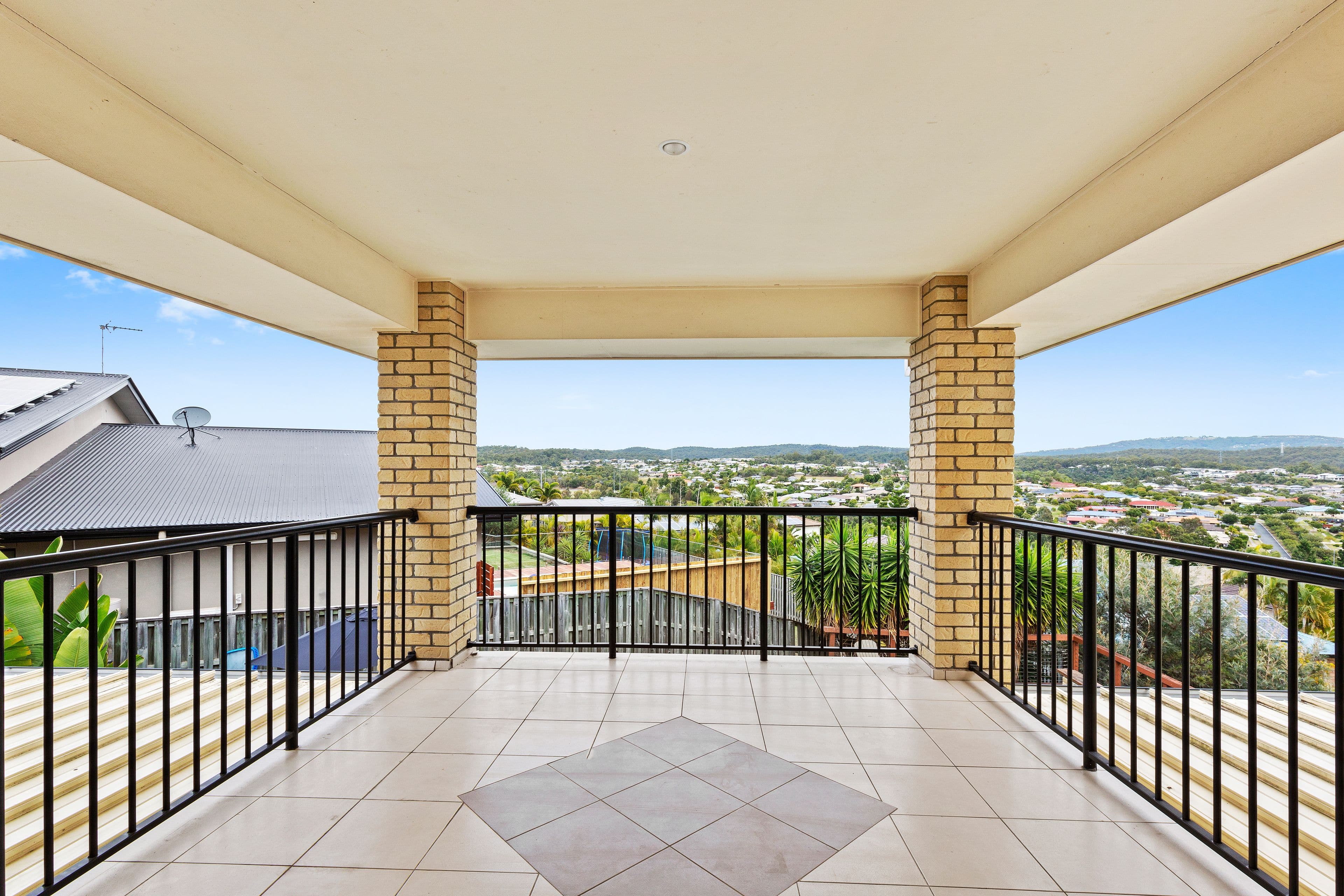 28 Yamba Street, Pacific Pines QLD 4211, Pacific Pines - Thumbnail 6