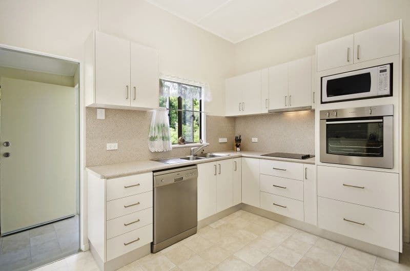 149 Howlett Street, CURRAJONG QLD 4812, Currajong - Thumbnail 2