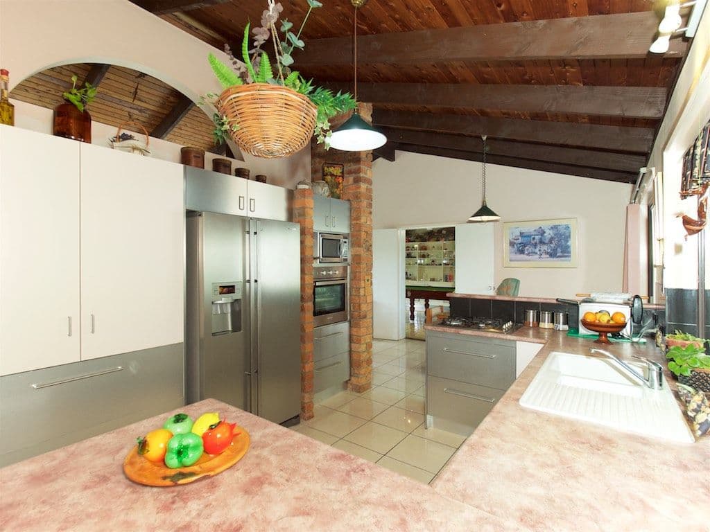 3 La Senda Court, Springwood QLD 4127, Springwood - Thumbnail 3