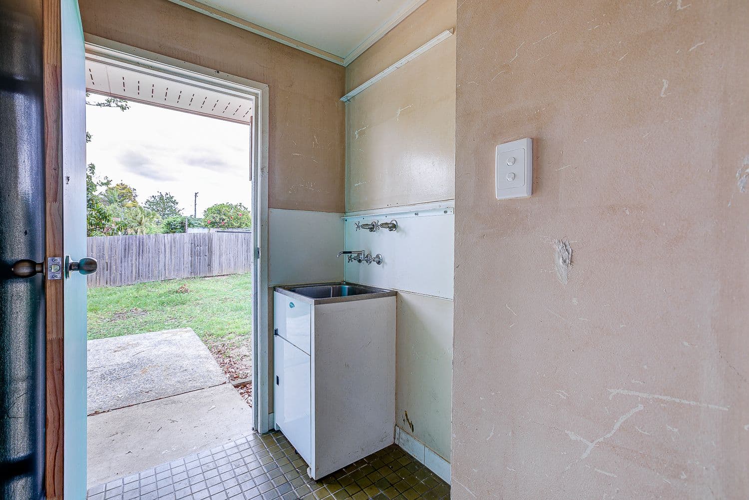 4 Gloxinia Street, Kingston QLD 4114, Kingston - Thumbnail 6