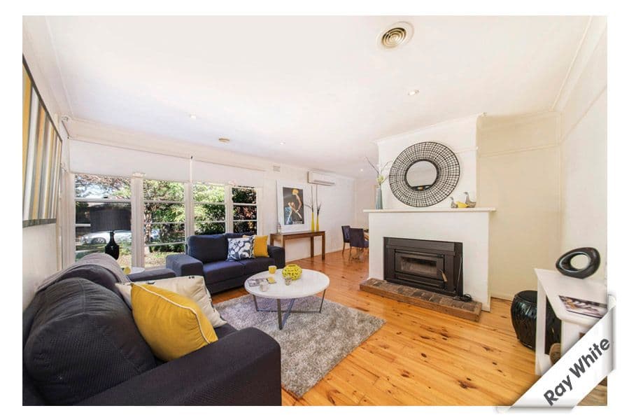 11 Warramoo Crescent, NARRABUNDAH ACT 2604, Narrabundah - Thumbnail 2
