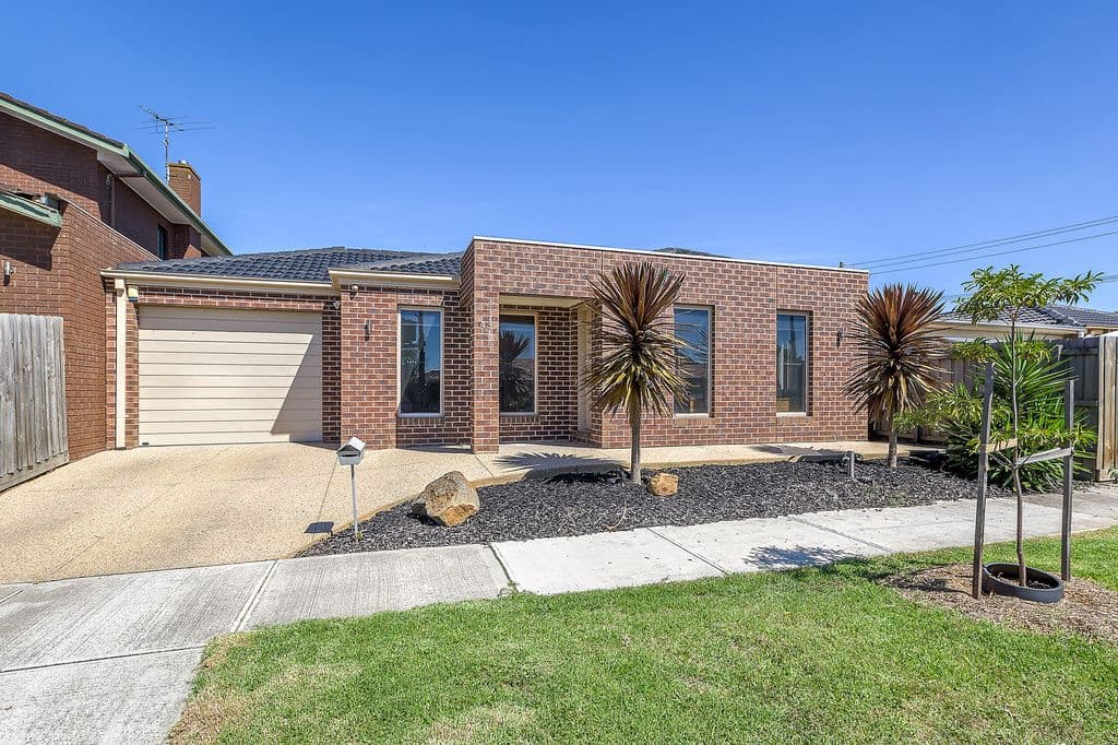 43 Southern Crescent, Craigieburn VIC 3064, Craigieburn - Image 1