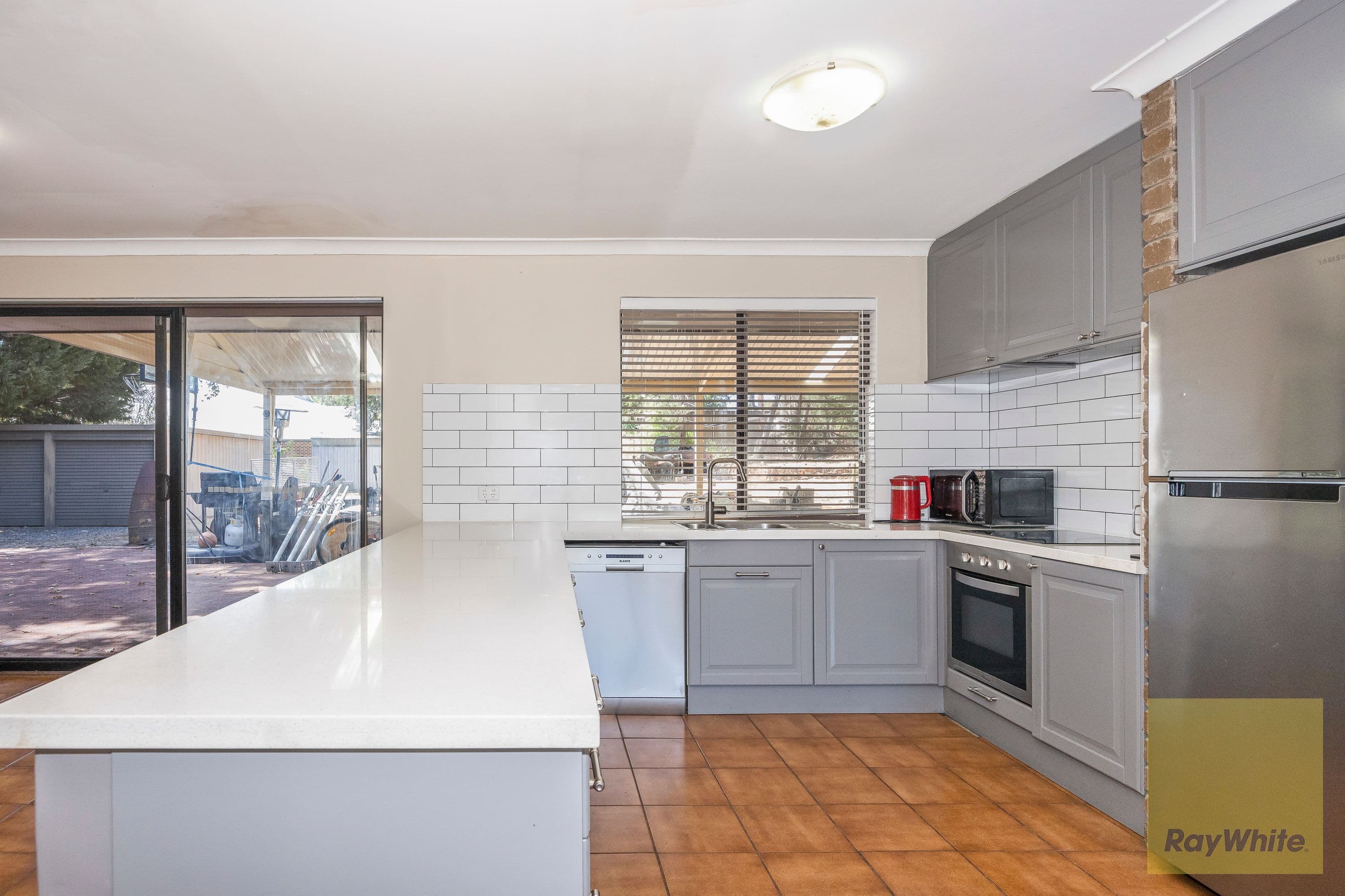 132 Lesmurdie Road, Lesmurdie WA 6076, Lesmurdie - Thumbnail 5