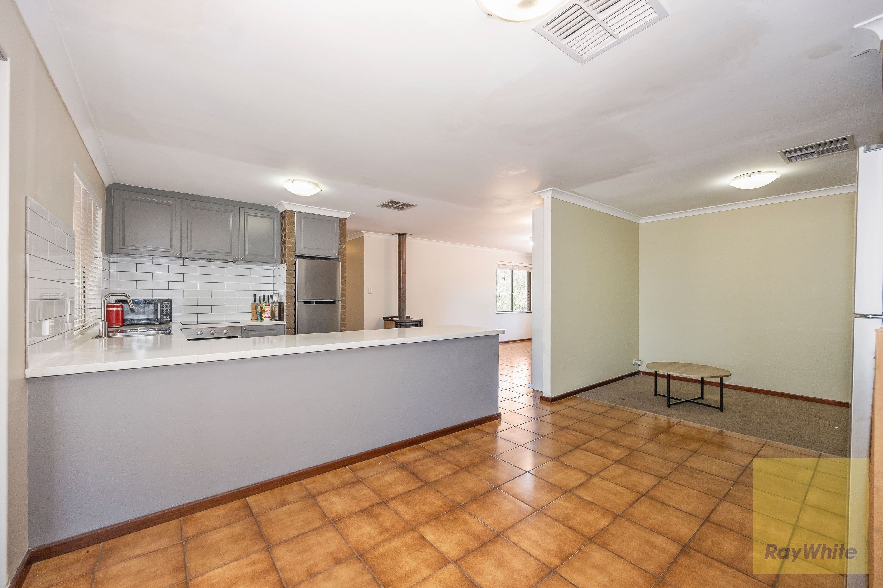 132 Lesmurdie Road, Lesmurdie WA 6076, Lesmurdie - Thumbnail 7