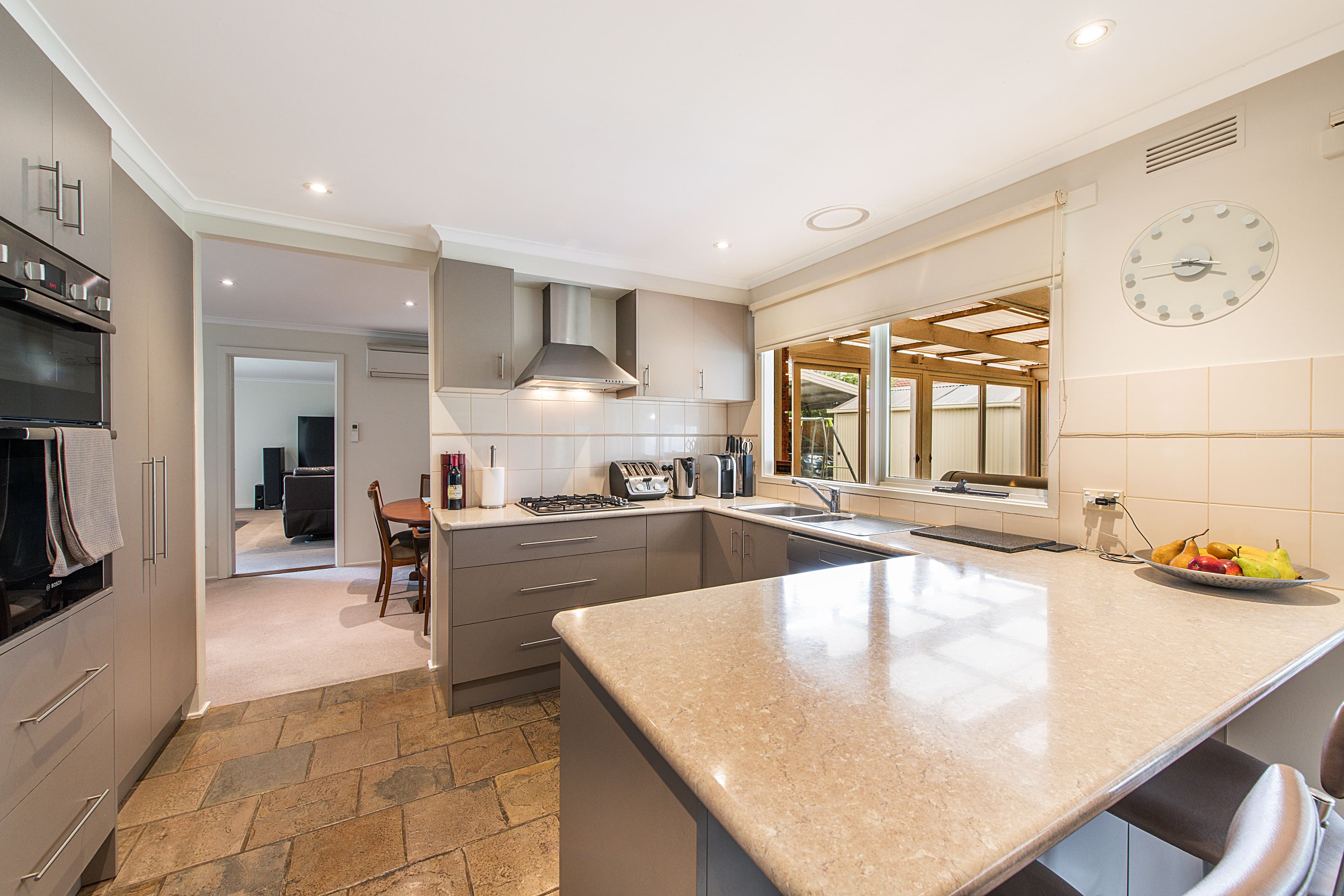 2 Sheraton Crescent, Ferntree Gully VIC 3156, Ferntree Gully - Thumbnail 2