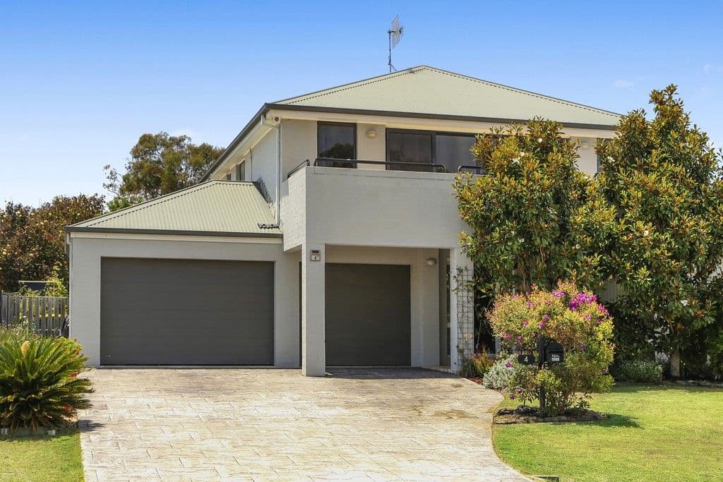 4 Bellevue Street, Long Jetty NSW 2261, Long Jetty - Image 1