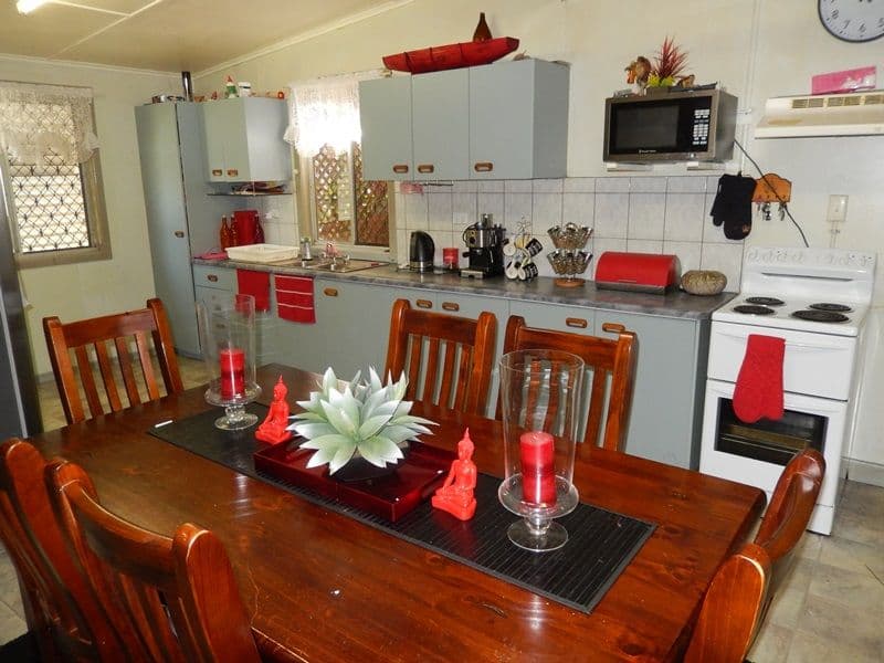 23 Russell Street, SILKSTONE QLD 4304, Silkstone - Thumbnail 5