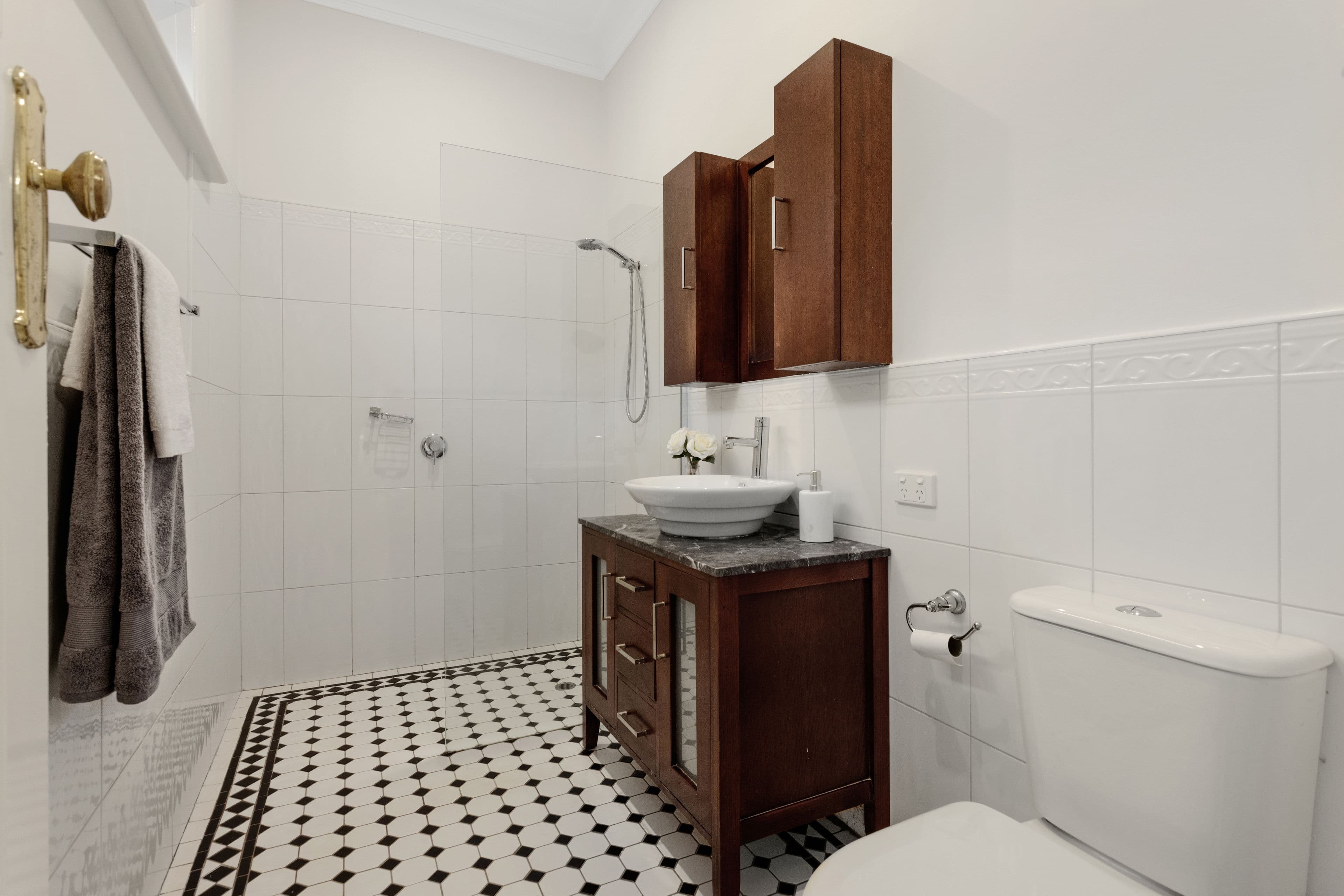 37 Elliott Avenue, Carnegie VIC 3163, Carnegie - Thumbnail 4