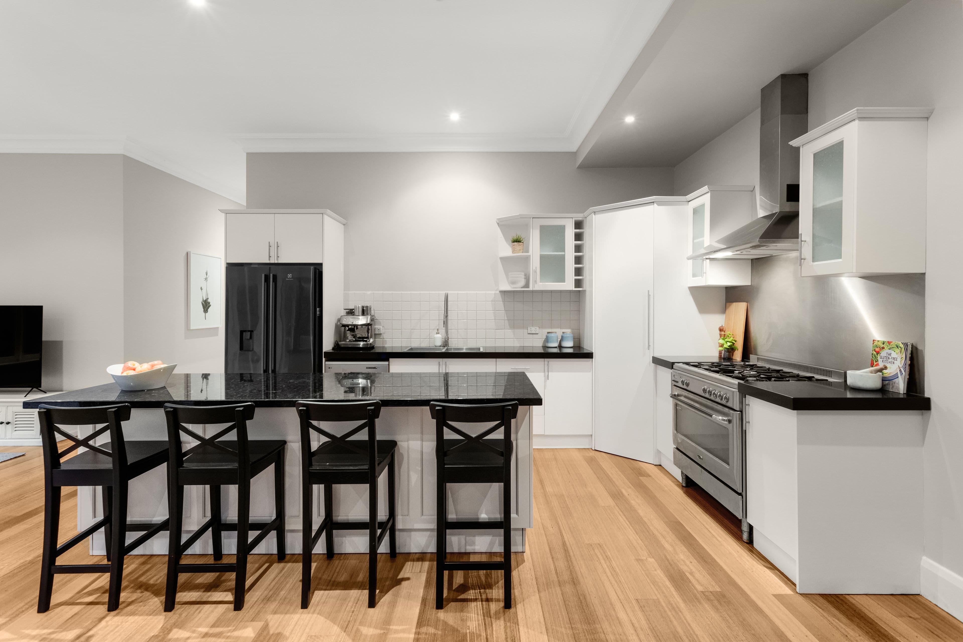 37 Elliott Avenue, Carnegie VIC 3163, Carnegie - Thumbnail 7