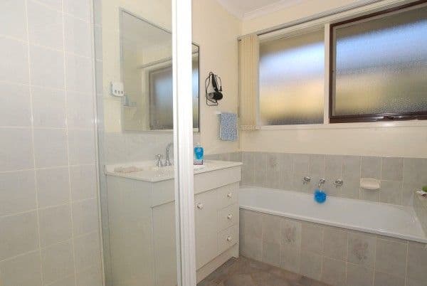 2 Marcella Place, CARRUM DOWNS VIC 3201, Carrum Downs - Thumbnail 4