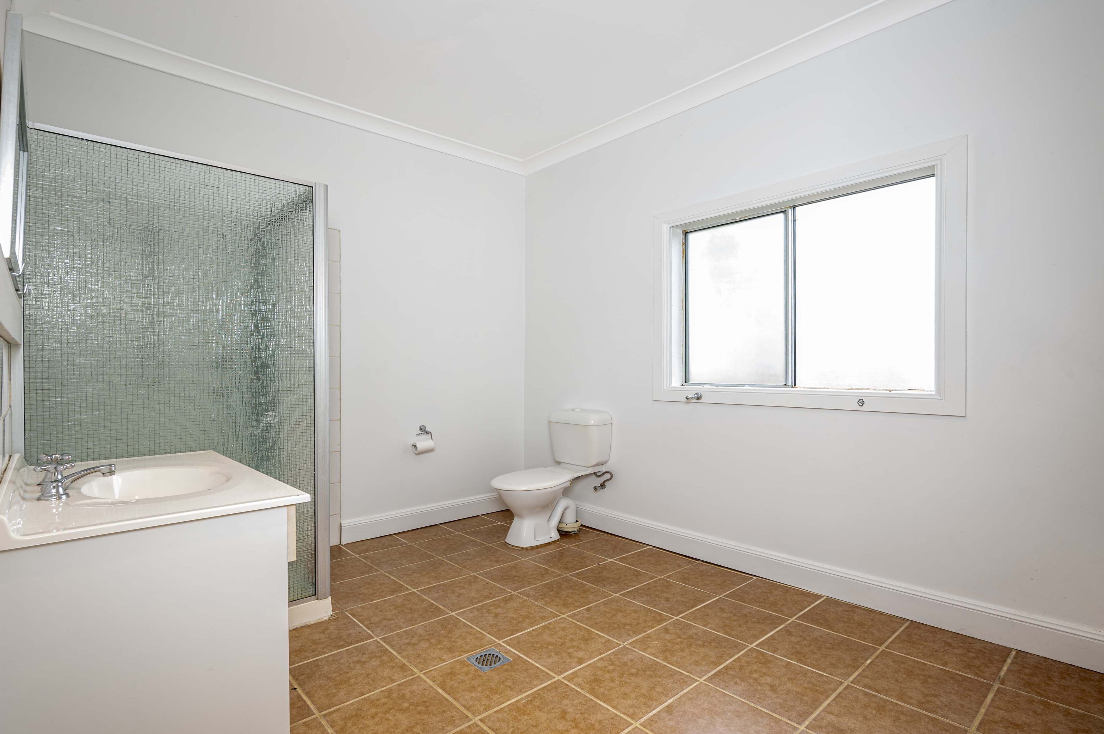 866 Montpelier Drive, The Oaks NSW 2570, The Oaks - Thumbnail 8