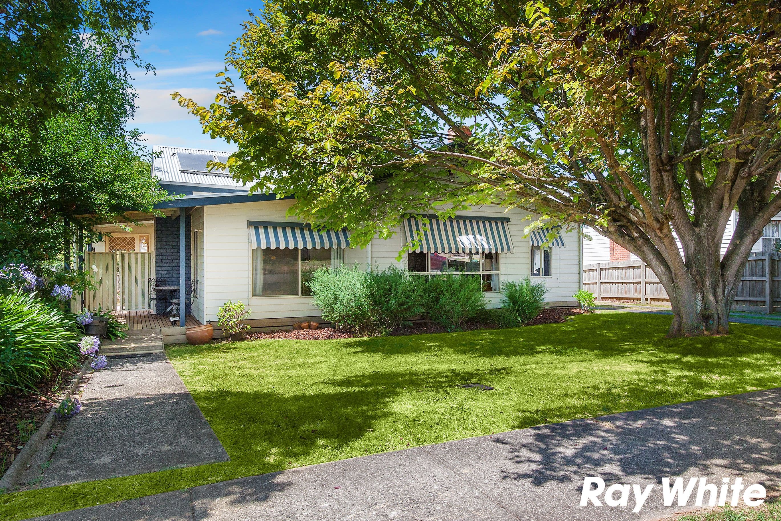 30 Gloucester Place, Warragul VIC 3820, Warragul - Image 1