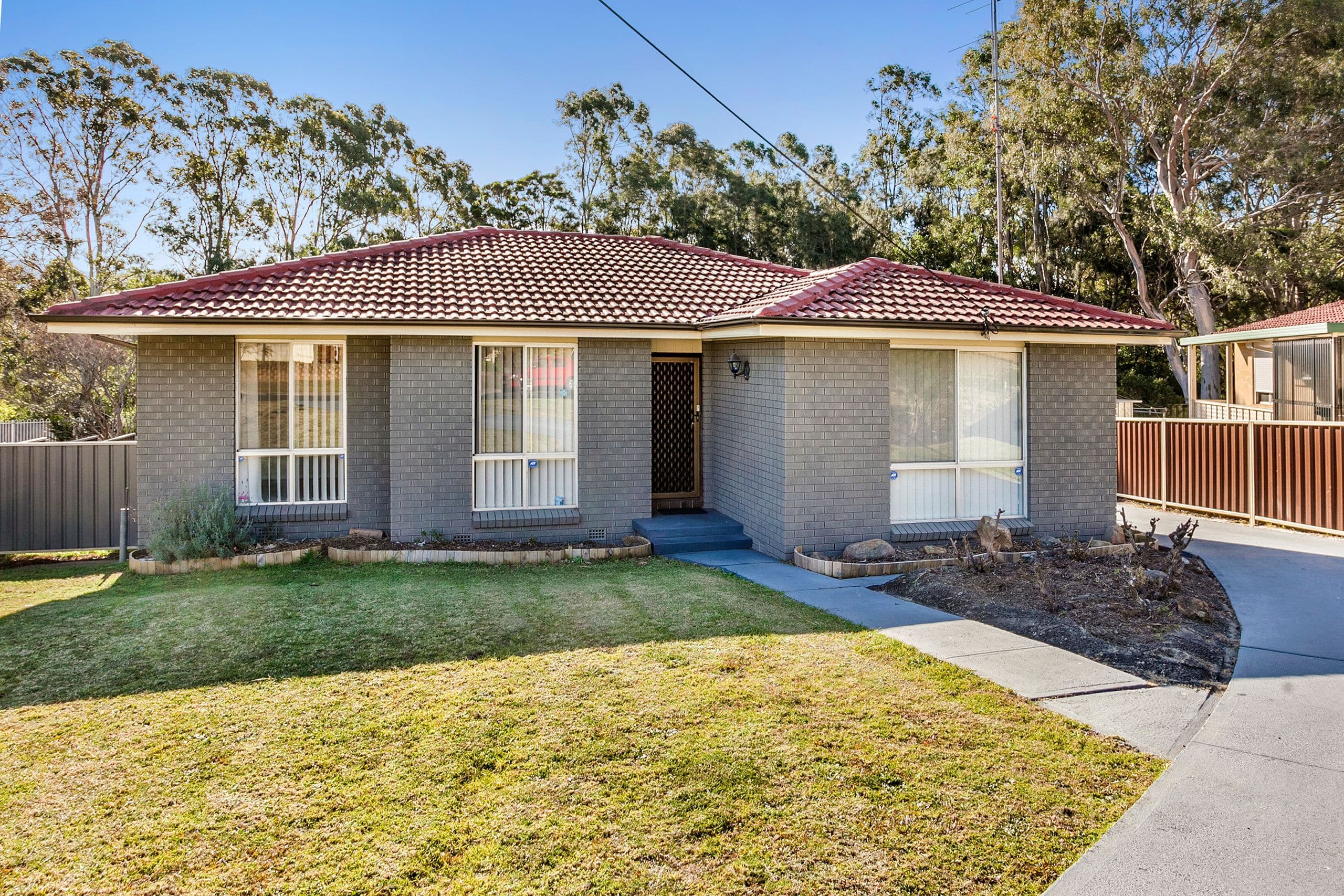 8 Timberi Avenue, Dapto - Image 1