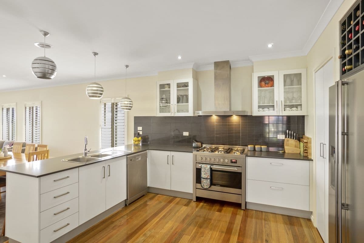 17 Cloverdale Road, Tarneit VIC 3029, Tarneit - Thumbnail 4